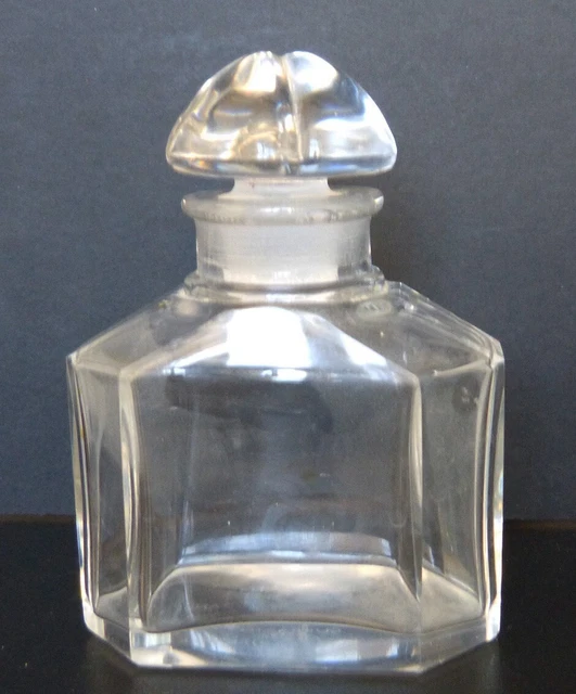 Flacon De Parfum Ancien En Cristal
