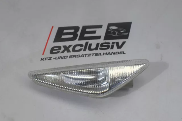 BMW X5 E70 side indicator right indicator indicator flashing light fender white 7267978