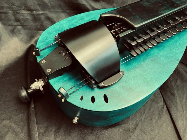 Hurdy-Gurdy Model Hog / Emerald Green / 24 keys / Ukrainian Lira 6