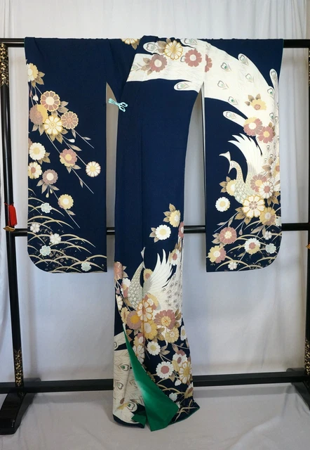 Japanese kimono SILK"FURISODE" long sleeves,Peacocs, Gold thread/leaf,5' 8".3319 2