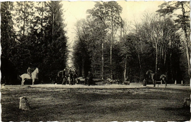 CPA Chantilly La Table Rendez-vous de Chasse FRANCE (1014168)