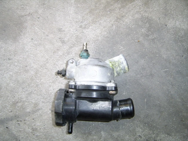 THERMOSTAT HOUSING Kawasaki ZZR 600 1990-1992 1992