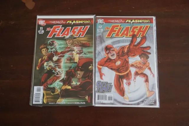 DC  Comics The Flash The Road To The Flashpoint 2011 #11 #12 Out Of Time