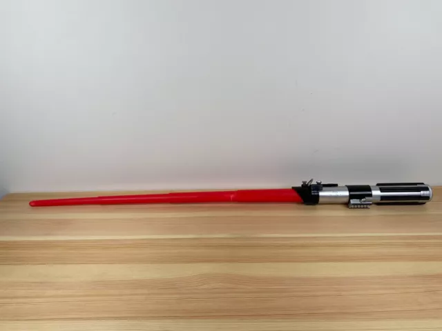 Star Wars Darth Vader Red Extendable Lightsaber Hasbro 2012 A1190 C-3252A Saber