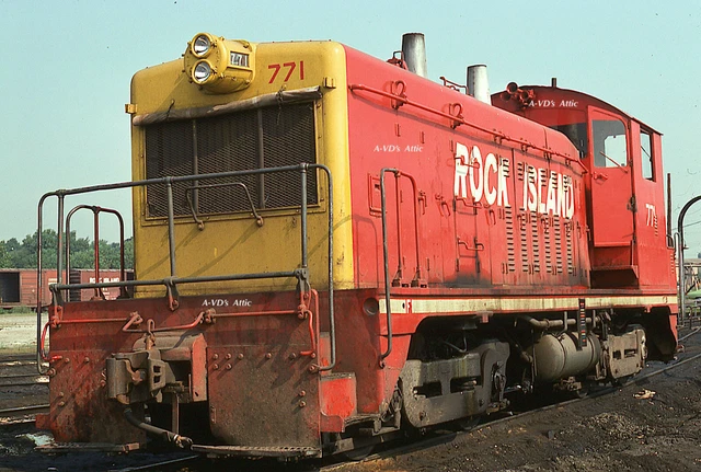 Orig slide RI Rock Island EMD NW2  771 Blue Island IL 1975