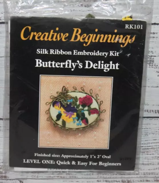 BUTTERFLY'S DELLIGHT cinta de seda kit de bordado PIN OVALADO Comienzos creativos Nuevo en paquete