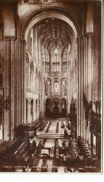 Norwich - The Cathedral Choir B&W Postcard
