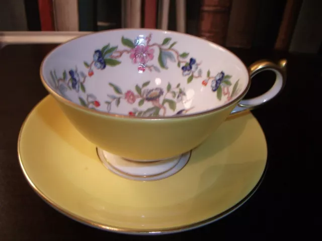 Beautiful Aynsley Pembroke  Primrose Yellow Cabinet Cup & Saucer 3