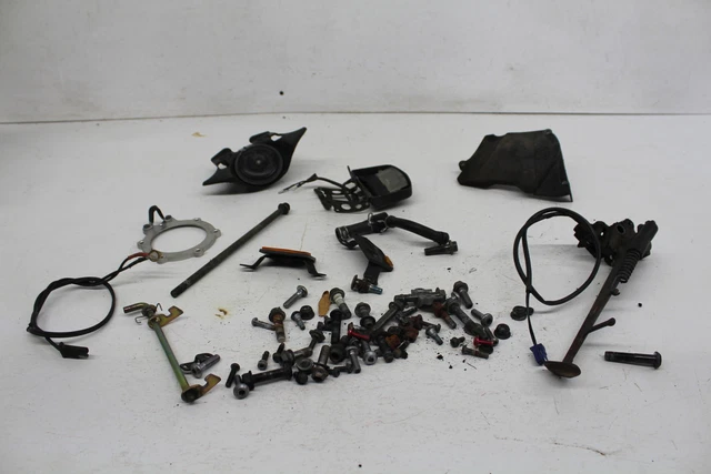 03-05 R6 06-09 R6S Yamaha Yzf R6 Parts Hardware Nuts Bolts Horn Stand Light