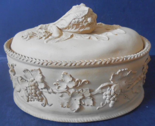 WEDGWOOD CANEWARE PIE DISH & LINER IN LOVELY CONDITION, c.1890 £75.00