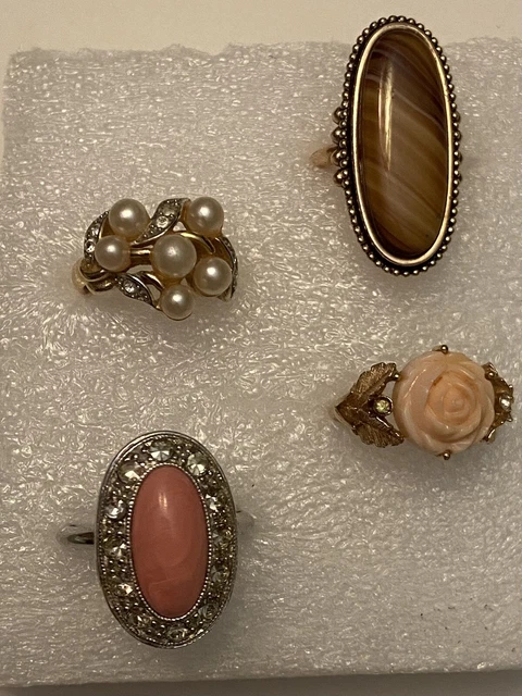 Stunning Vintage Lot Of 4 Designer Signed Avon Rings. Nice Assortment!