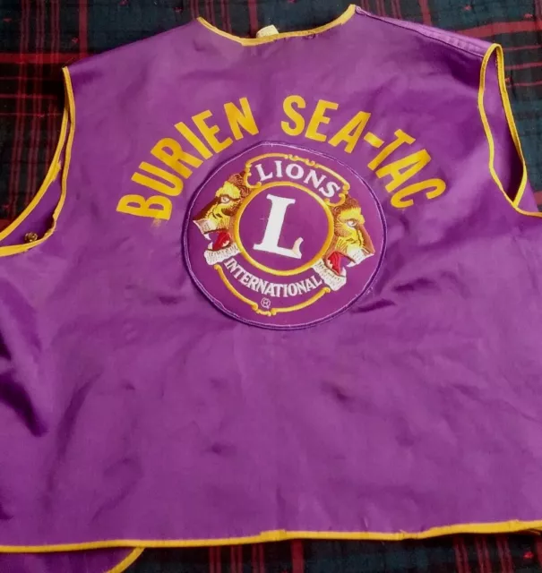 Vtg 1970s LIONS Club INTERNATIONAL Vest Burien Sea-Tac w/ Patch & Pins