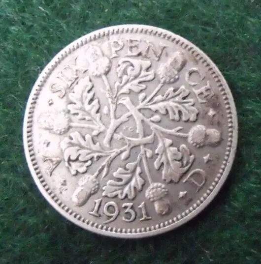 1931 GEORGE V SILVER SIXPENCE  ( 50% Silver )  British 6d Coin.   839