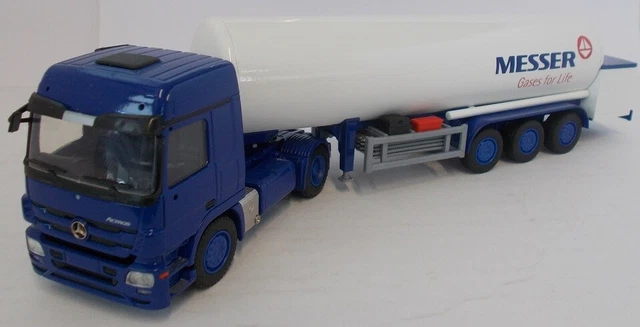 CONRAD, MERCEDES BENZ Arocs Classic Space Agrar roues agricoles