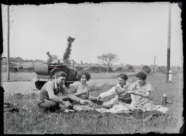 FRANCE family holiday car c1930 photo NEGATIVE glass plate 