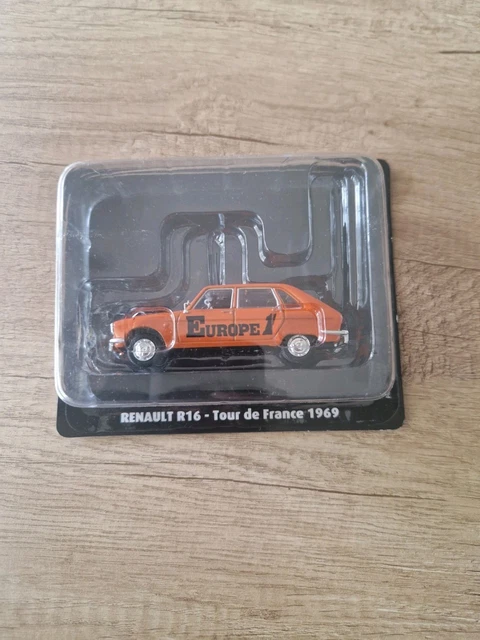 Renault 16 R16 Azul Claro 1:18 – Elegancia en miniatura de Norev
