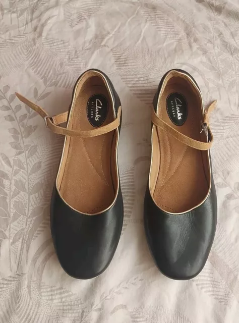 Clarks ayla reece shoes deals