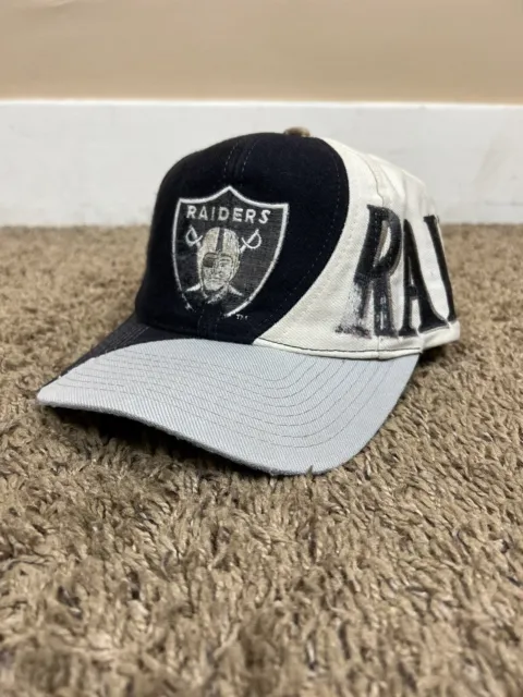90's Los Angeles Raiders NFL Snapback Hat – Rare VNTG