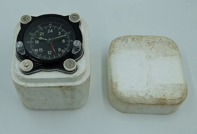 129-ChS 55M Russian USSR Military AirForce Aircraft Cockpit Clock Achs-1 #067703