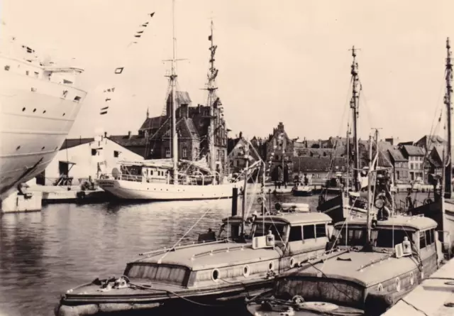 Ansichtskarte Wismar Hafen Werft Boot Segelboot Dampfer Postkarte AK