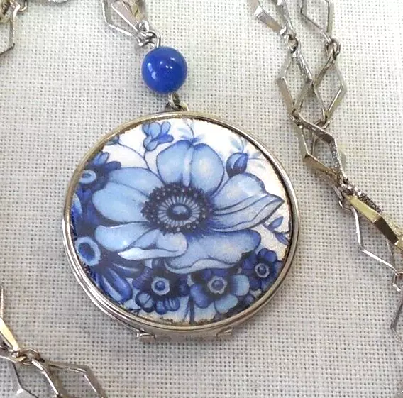 Vintage Silver Tone. "Large" Enamel Cloisonne Blue Floral Locket Necklace !!!!