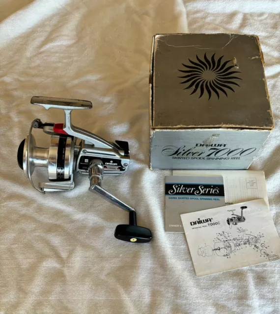 VINTAGE DAIWA 7000C Spinning Reel – VERY GOOD CONDITION $37.00