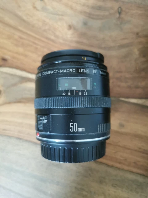 Canon EF 50mm Macro f2.5 + Flash Canon Macro Ring Lite ML-3 2
