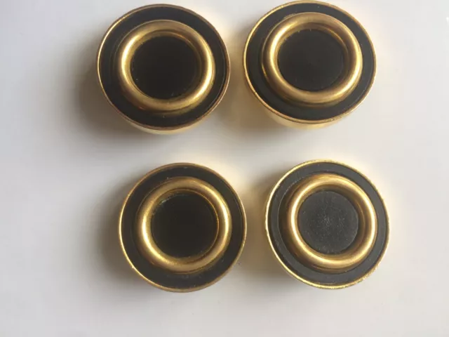 lot de 4 boutons a pied en laiton et resine noir et doré  diam 26 mm vintage