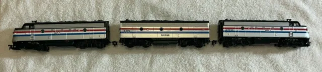 ATHEARN HO - F7 Diesel Locomotive ABA Set - Amtrak