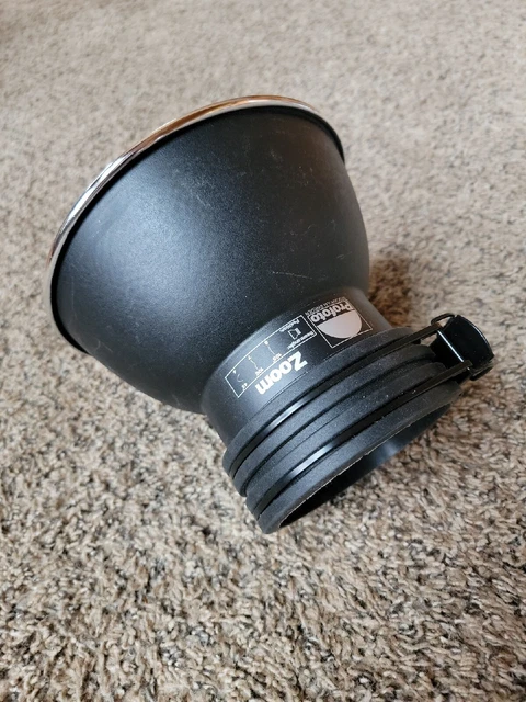 Profoto 100610 Zoom Reflector (45-105 degrees) Very Clean Light Use B1 B1x B10..