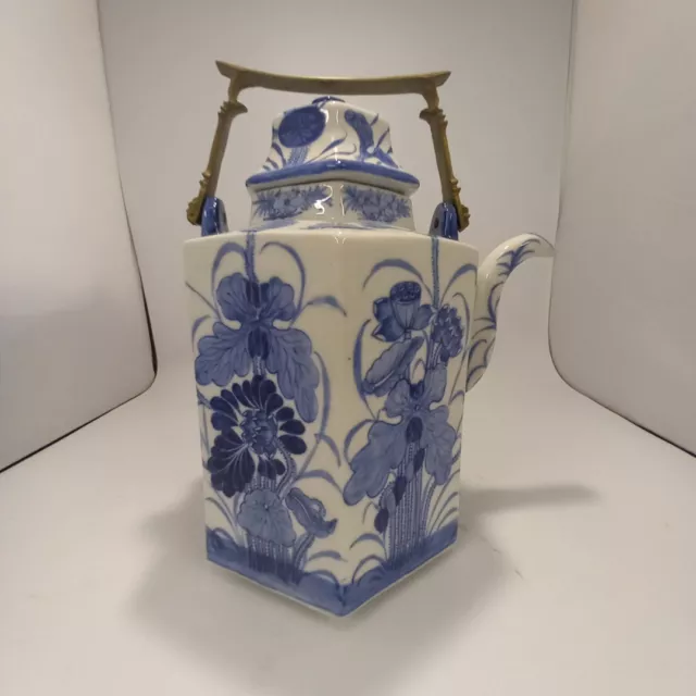 Chinoiserie Oriental Hexagon Blue & White Floral Porcelain Tea Pot Brass Handle