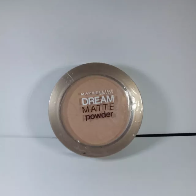 Maybelline Dream Matte Powder Beige (Medium 2-2.5) Brand New Maybelline Dream Matte Powder Beige (Medium 2-2.5) Brand New