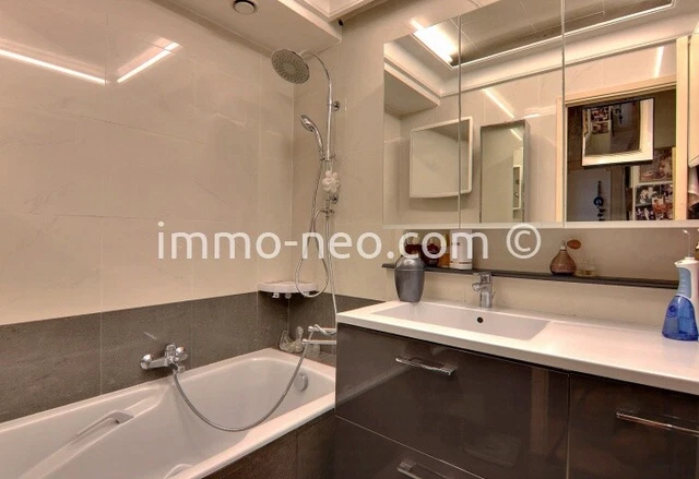 Maison / Appartement à VENDRE sur GRASSE (06)