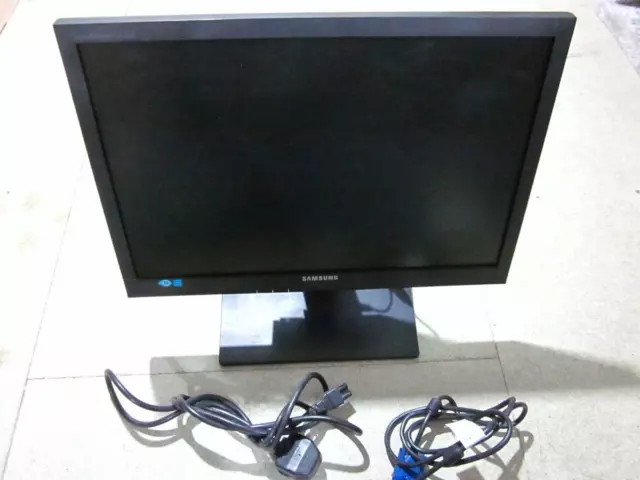 Samsung SyncMaster SA200 20" Monitor - VGA - Working  with power and vga cable