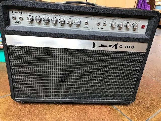 ampli pour guitare combo à transistors pour guitare LEM G100 sur roulettes