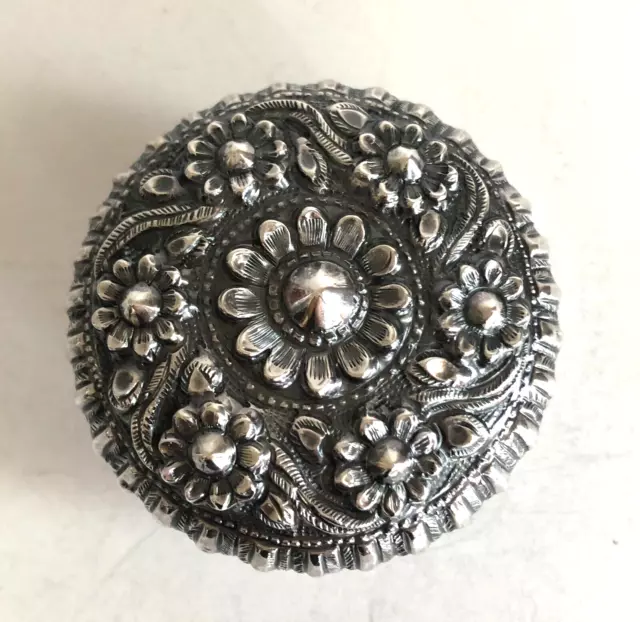 Antique Betel Nut Round Box Signed Thailand Silver