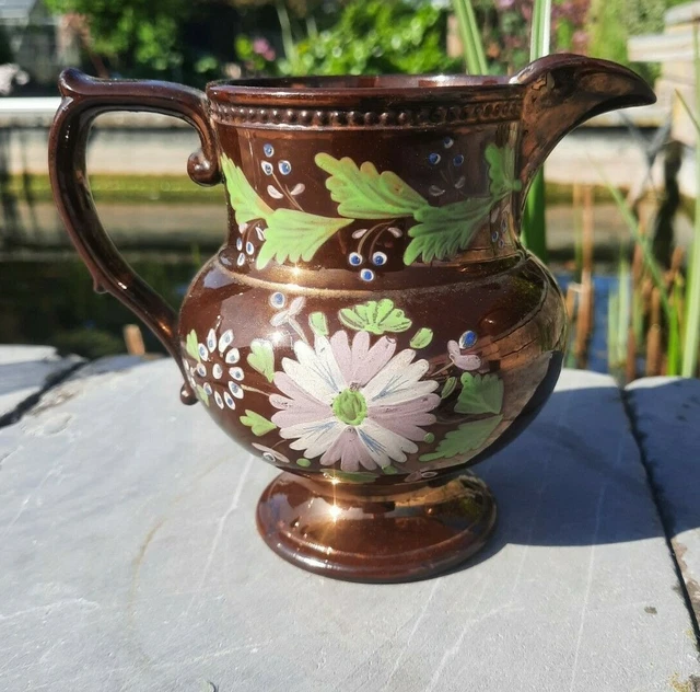 Pot A Lait   Pichet  En Faience De Jersey   Decor De Fleurs