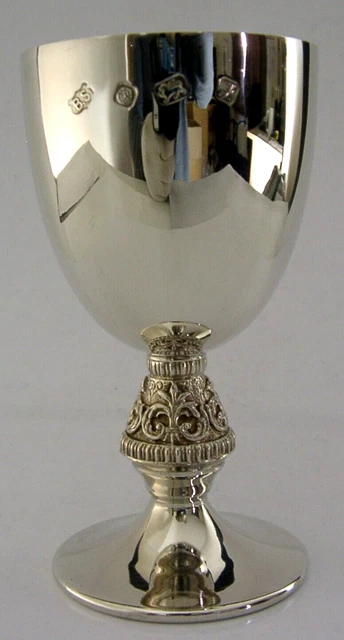 ENGLISH SOLID STERLING SILVER WINE GOBLET CHALICE CUP 1980 BARWARE 114g