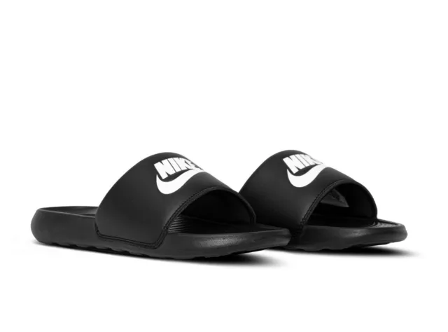 Ciabatta Piscina Nike uomo Victori One Slide CN9675-002 Nero-bianca