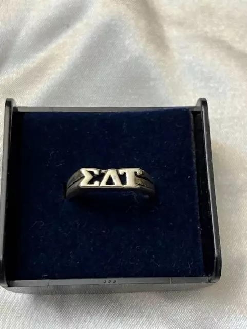 Sigma Delta Tau Sterling Silver BLOCK Ring size 7 LICENSED RETIRED