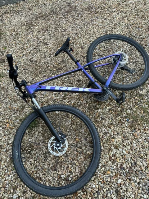 2020 TREK MARLIN 7 Size Medium Emerald Iris Green 29 Tyres