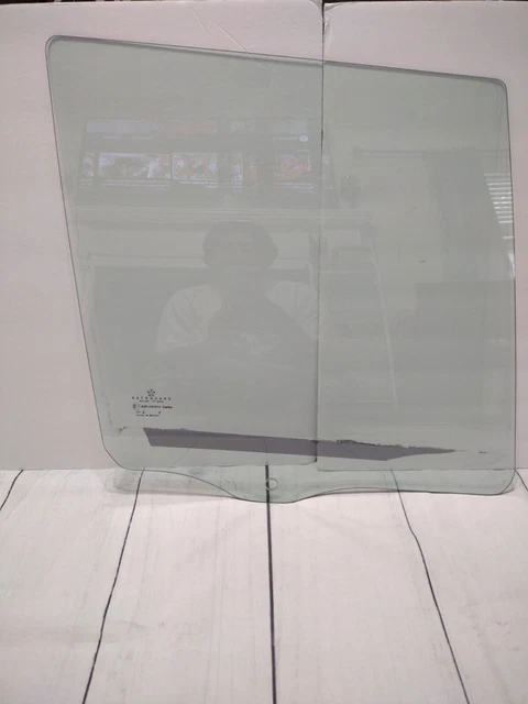 1984 - 2001 Jeep Cherokee Window Glass Door Tinted Rear Passenger Right Oem