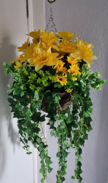 Artificial Hanging Basket Christmas Winter Plants Festive Flowers
