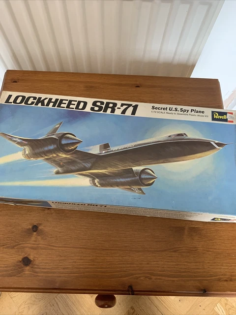 Lockheed Model 212 REVELL LOCKHEED SR-71 U.S Spy Plane Aircraft Model Kit 1969 kit no H ...