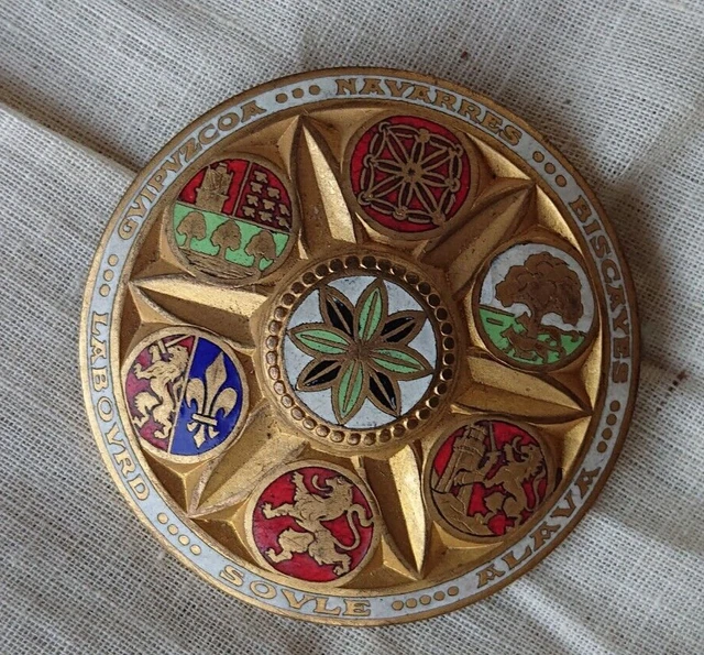 Broche Ancienne Du Pays Basque - Métal Orfèvre Ramuncho - Occasion "Dans Son Jus"