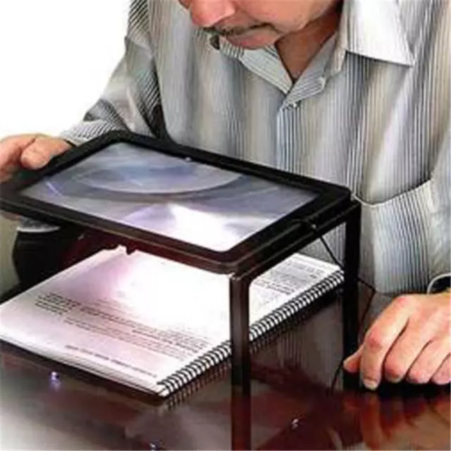 Loupe de lecture triple pleine page avec 4 lumières LED pour presbytes aînés