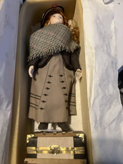 Annie Moore LE by Maureen O'Hara World Gallery Dolls*