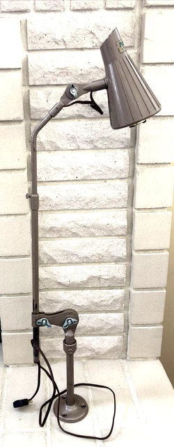 Vintage AMCO USA Industrial Articulating Machine Machinist Lamp Light WORKS 35”L