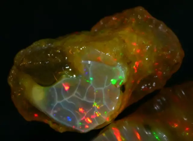 Opal Rough 81.00 Carat Natural Ethiopian Opal Raw Welo Opal Gemstone Multi Fire