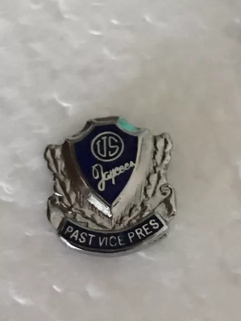 Vintage US JAYCEES PAST VICE PRESIDENT ENAMEL LAPEL PIN - TIE TACK" SILVER TONE